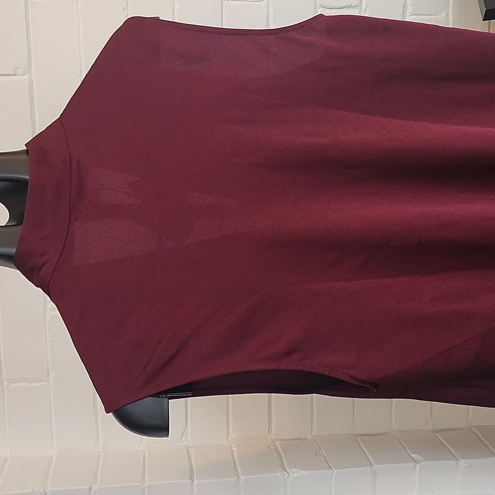 Elegant Burgundy Sleeveless Top, 2x - Picture 7 of 9